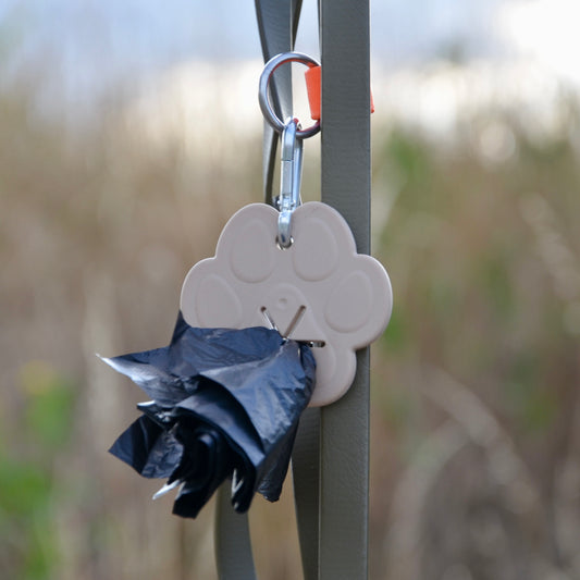 PFOTE Kotbeutelhalter in Nude