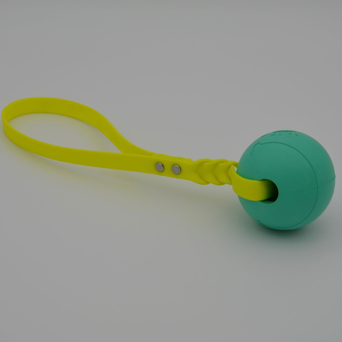 ROCDOG ACTIVE BALL - Robuster Wurfball für Hunde aus Naturkautschuk mit Biothane Schlaufe