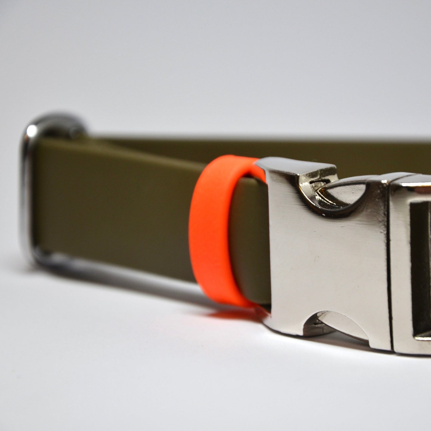 DOLINE - BioThane® Halsband in oliv-grün