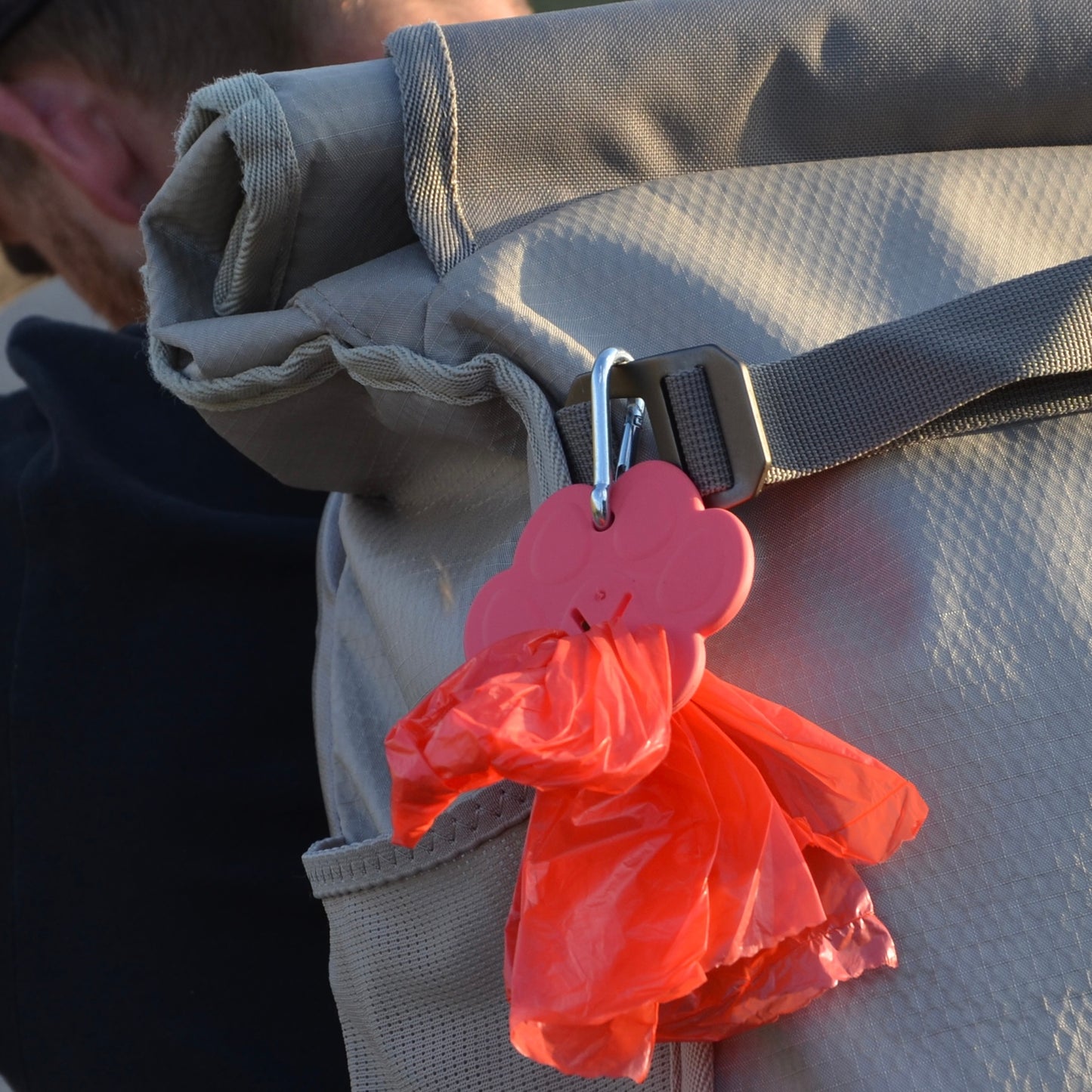 PFOTE Kotbeutelhalter in Pink