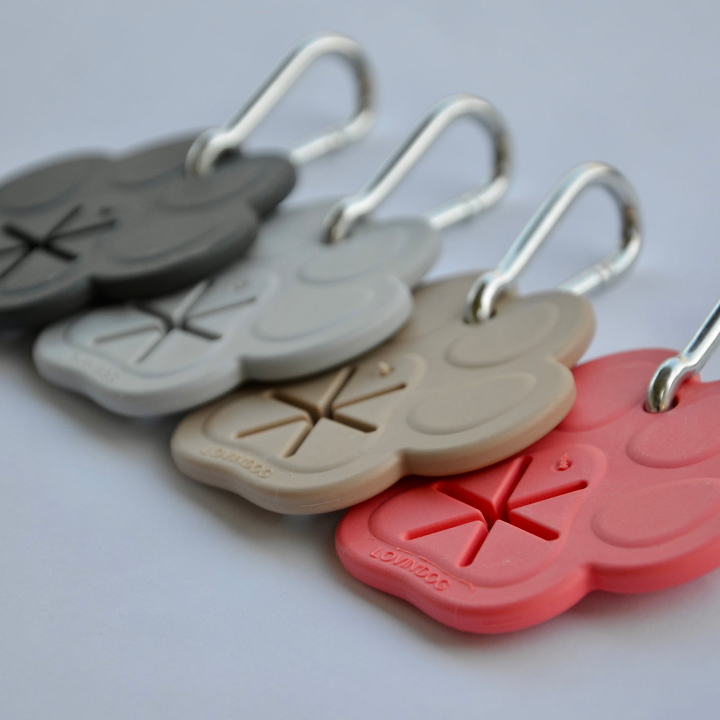 PFOTE Kotbeutelhalter in Dark