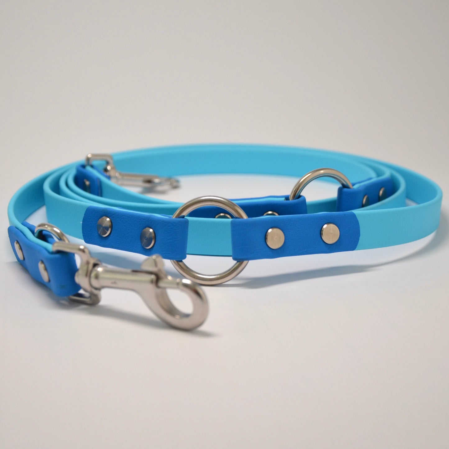 WIESENHÜPFER - BioThane® Umhängeleine in türkis/azur-blau